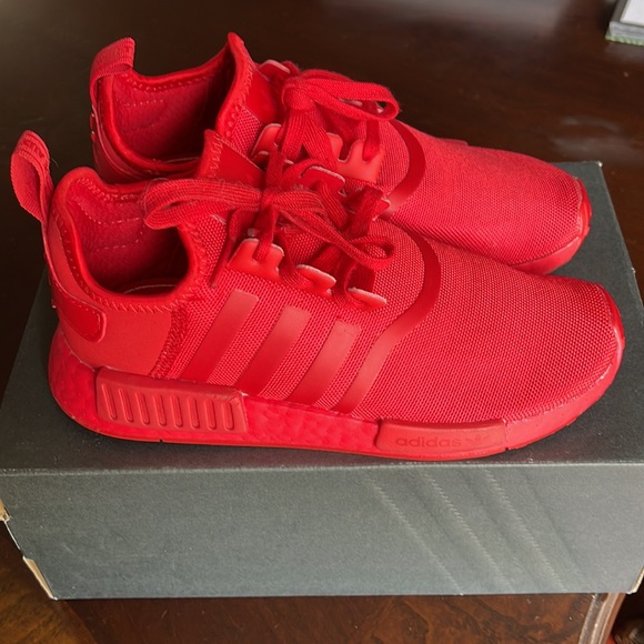 ADIDAS NMD_R1 C RUNNING SHOESE SIZE 3 PREOWNED GREAT CONDITION - Picture 2 of 10